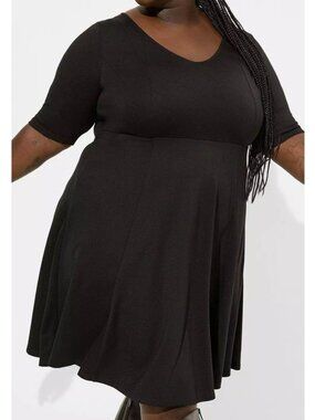 Torrid 2 Black Mini Studio Luxe Ponte V-Neck Skater Dress 2X 18 20